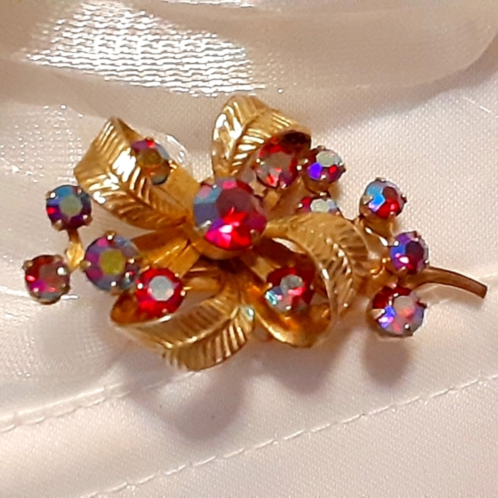Vintage Antique Aurora Borealis Bow Brooch - Picture 5 of 9